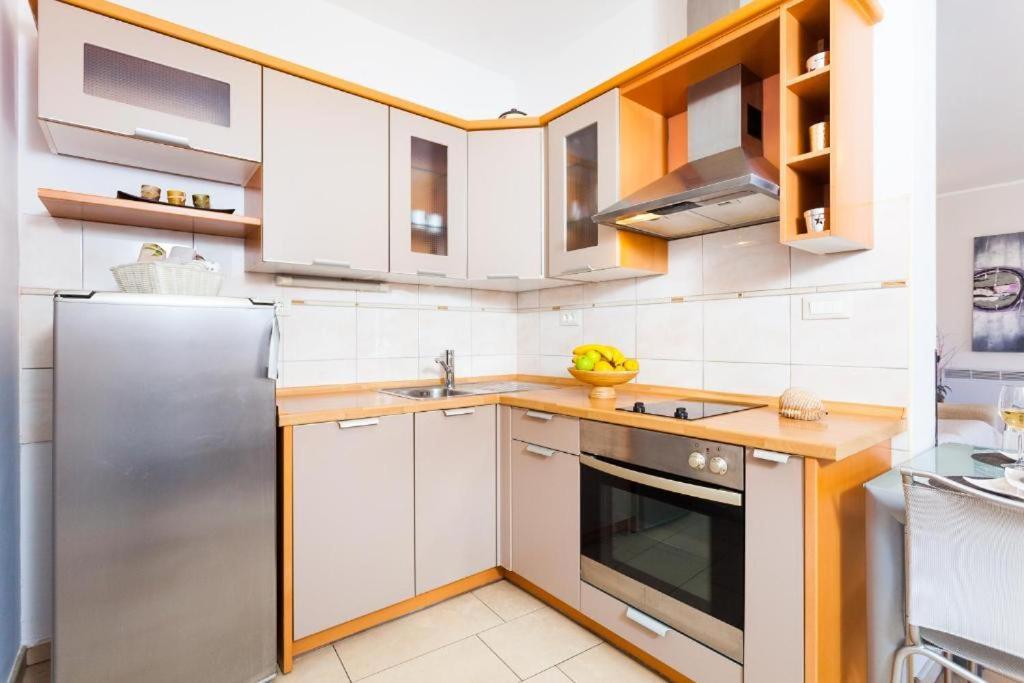 Apartments Dea Caeli Vela Luka Esterno foto