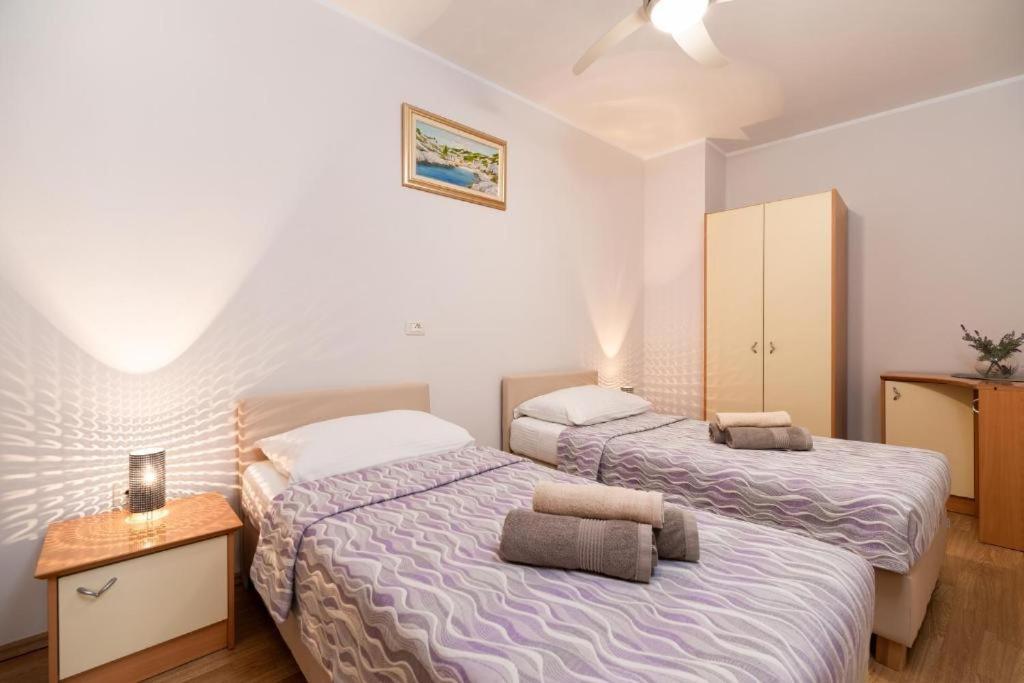 Apartments Dea Caeli Vela Luka Esterno foto