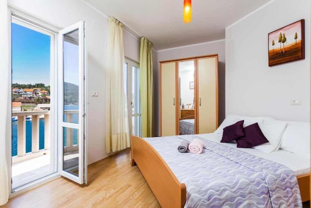 Apartments Dea Caeli Vela Luka Esterno foto