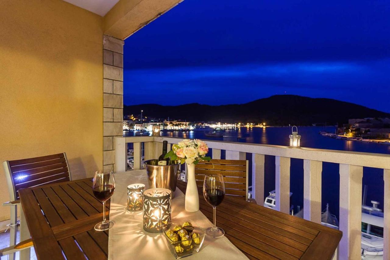 Apartments Dea Caeli Vela Luka Esterno foto