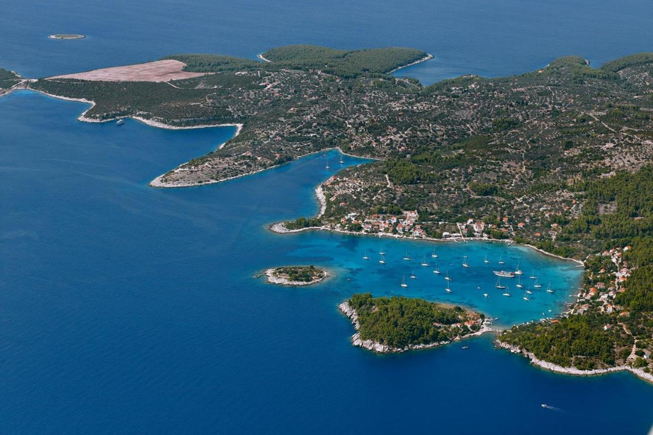 Apartments Dea Caeli Vela Luka Esterno foto