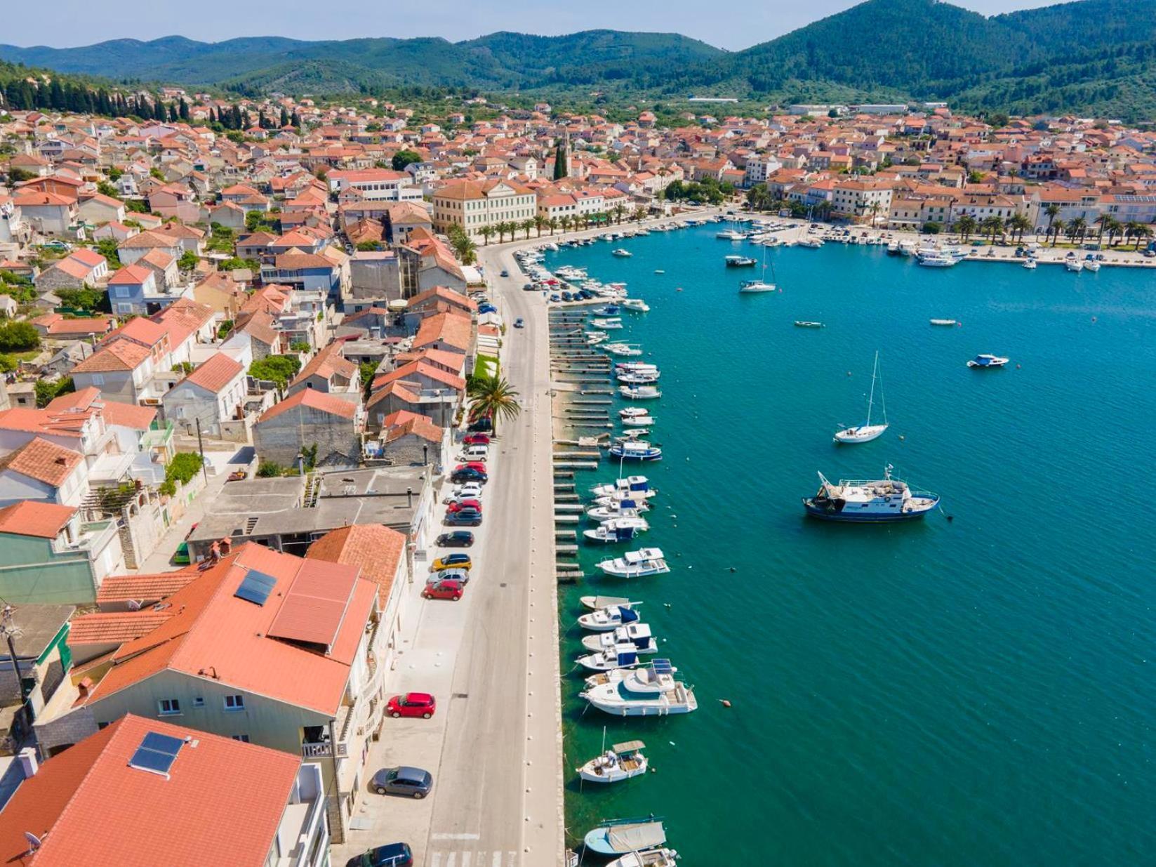Apartments Dea Caeli Vela Luka Esterno foto